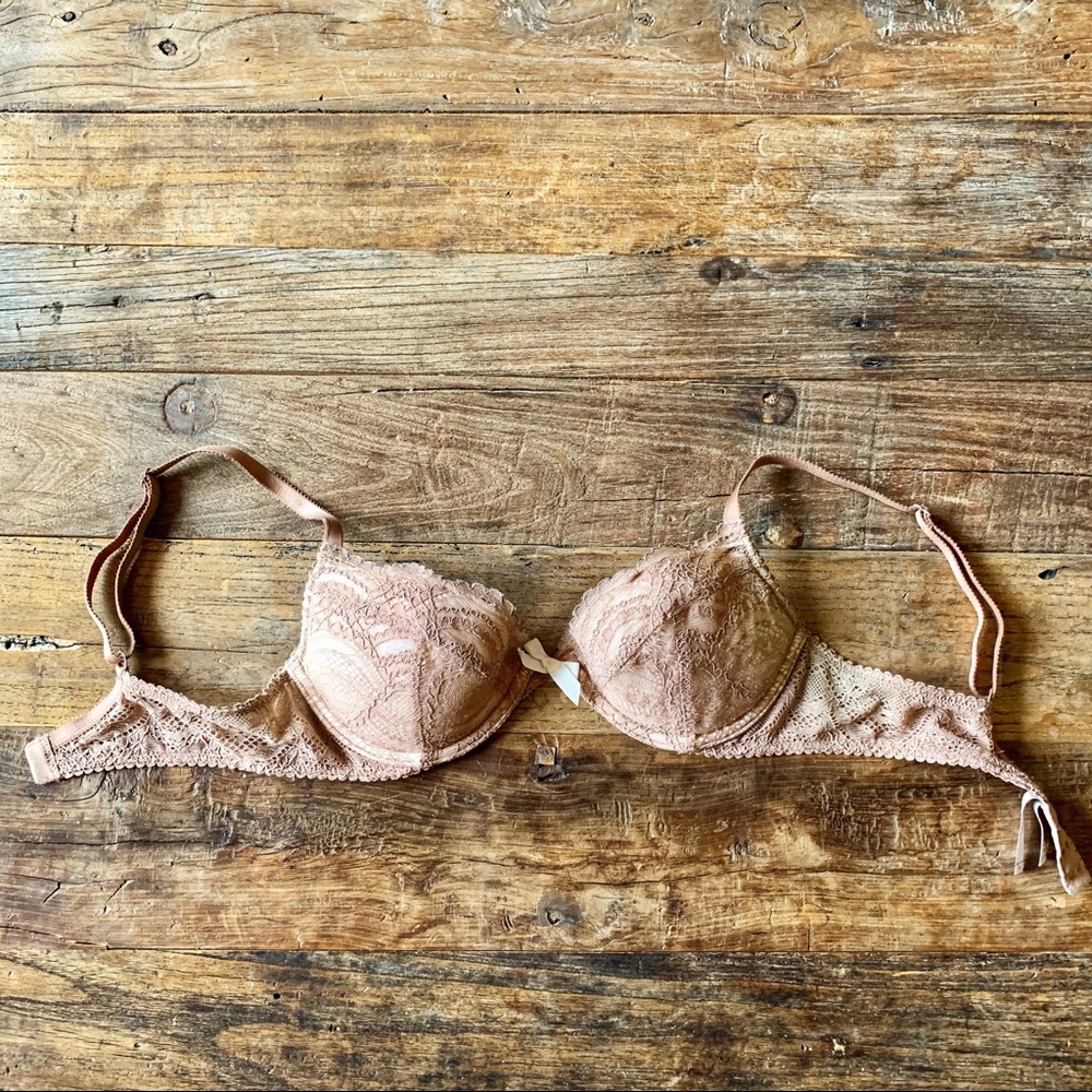 Lacy beige Victoria’s Secret Bra